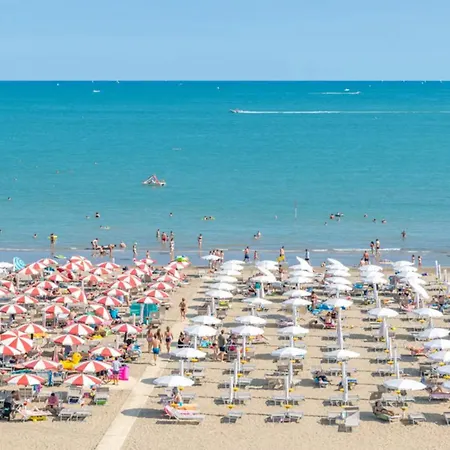 Bright In Caorle, Private Garden - Beahost Villa