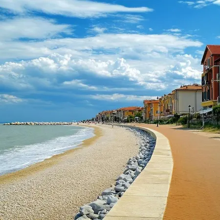 Bright In With Private Garden Villa *